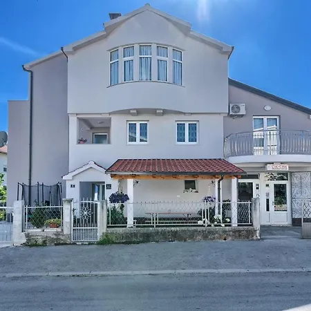 Meridians Apartment Kastela