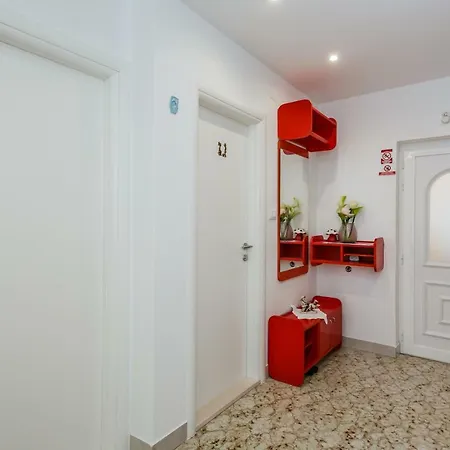 Apartment Meridians Kastela